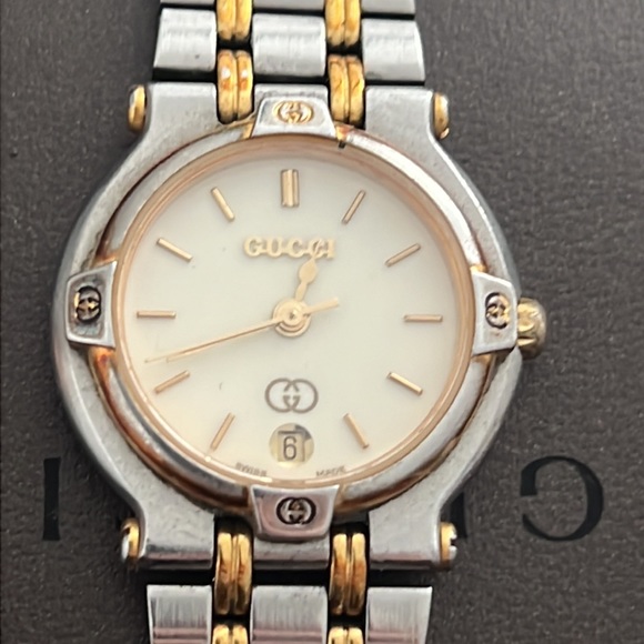 Authentic Gucci watch - Picture 3 of 10